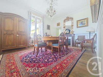 Floing, Champagne-Ardenne 08200, Francia