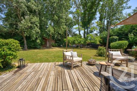 La Tour De Salvagny, Rhône-Alpes 69890, France