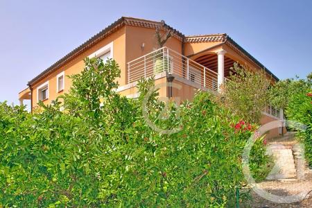 Beaucaire, Languedoc-Roussillon 30300, France