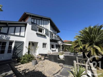 Bayonne, Aquitaine 64100, France