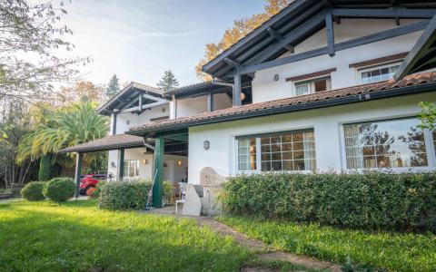 Bayonne, Aquitaine 64100, France