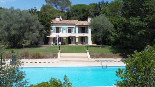 Roquefort Les Pins, Provence-Alpes-Côte d'Azur 06330, France