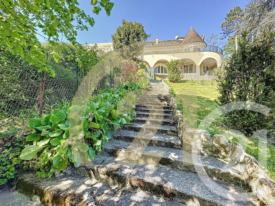 St Cloud, Île-de-France 92210, France