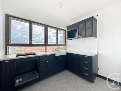 Troyes, Champagne-Ardenne 10000, France