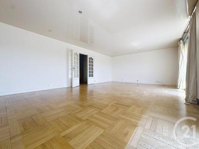 Troyes, Champagne-Ardenne 10000, France