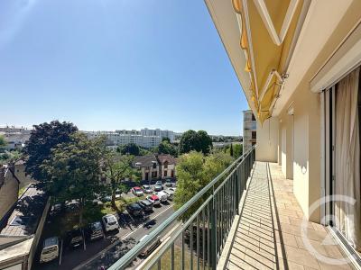 Troyes, Champagne-Ardenne 10000, France