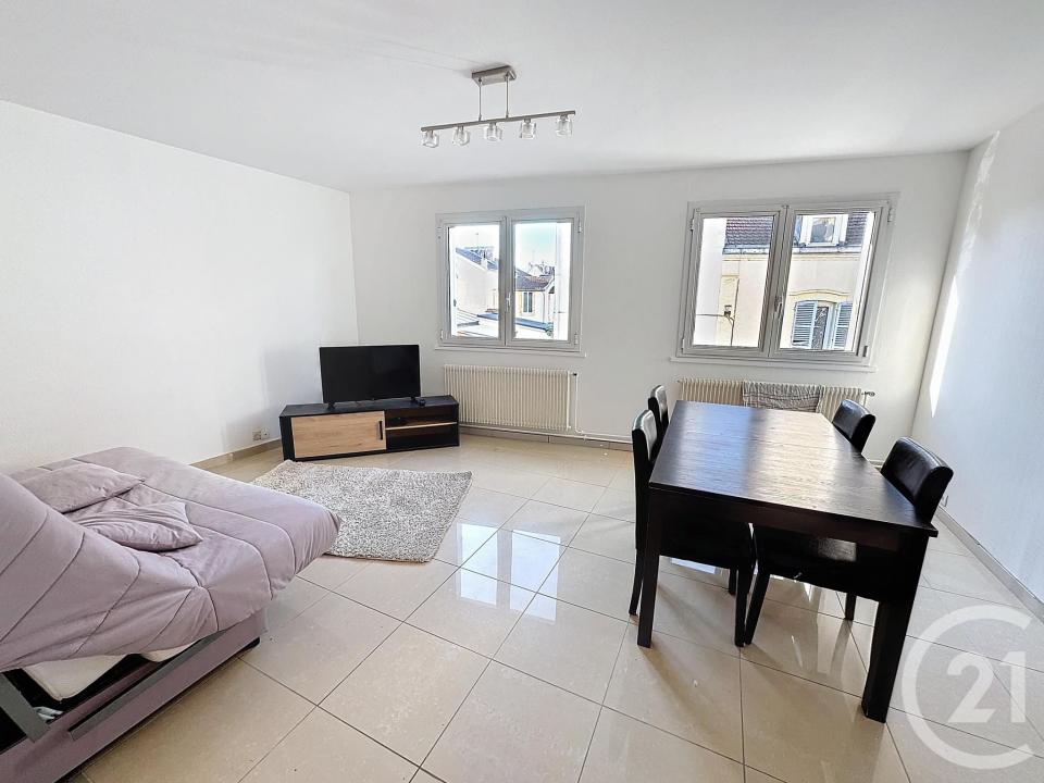 Reims, שמפאן-ארדן 51100, צרפת