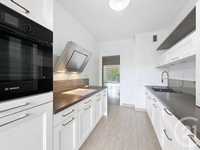 Troyes, Champagne-Ardenne 10000, France