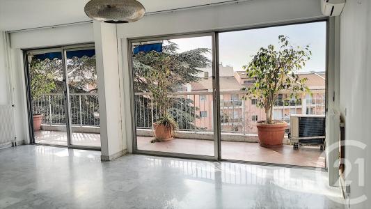 Nice, Provence-Alpes-Côte D'Azur 06200, Pháp