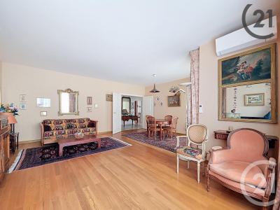 Reims, Champagne-Ardenne 51100, France