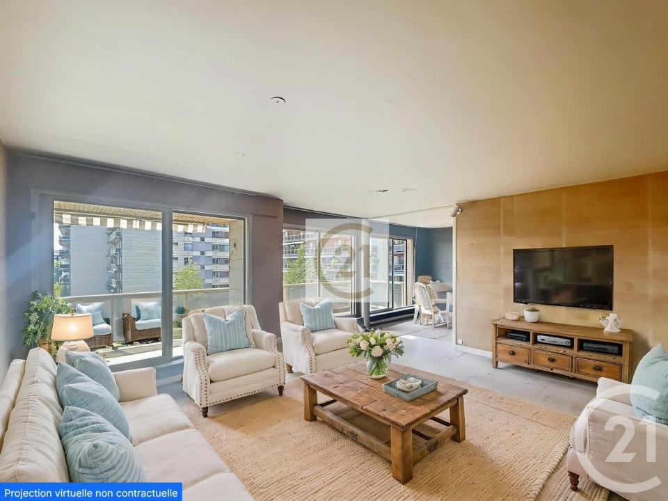 St Cloud, Île-de-France 92210, France