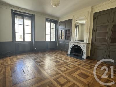 Lyon, Rhône-Alpes 69002, France