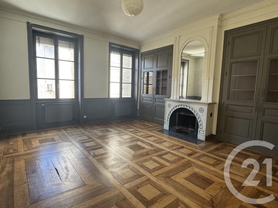 Lyon, Rhône-Alpes 69002, France