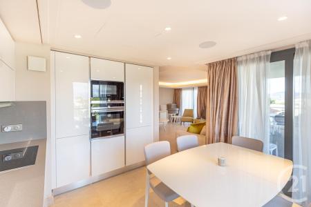 Juan Les Pins, Provence-Alpes-Côte D'Azur 06160, Pháp