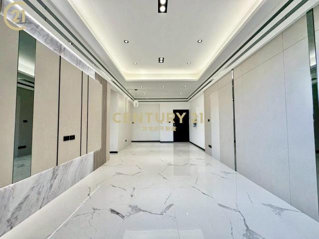 成泰路四段, Wugu Dist., 新北 248, 台湾