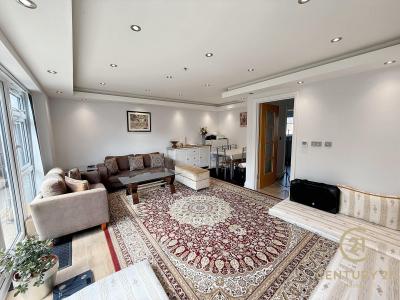 21, Maple Road, Hayes, United Kingdom