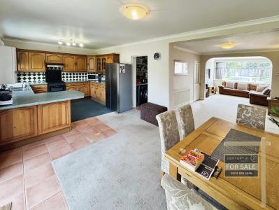 3, Oxford Avenue, HAYES, United Kingdom