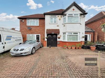 82, Waye Avenue, HOUNSLOW, United Kingdom