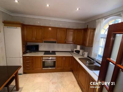 0/1, 220, South District, South District, Гибралтар