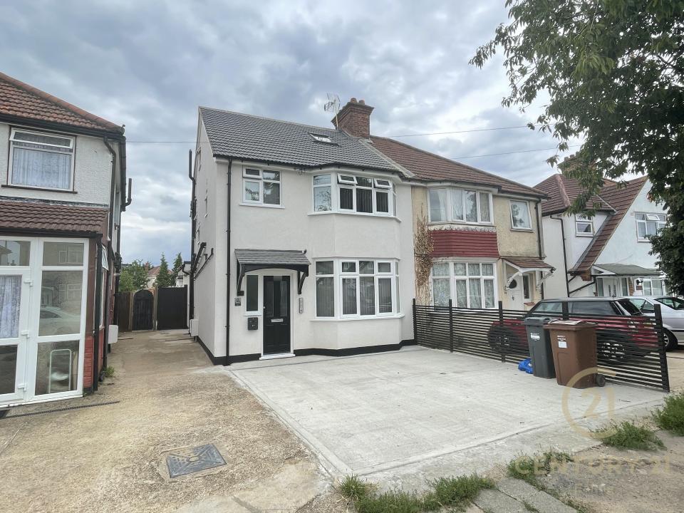 67, Heston Avenue, HOUNSLOW, United Kingdom