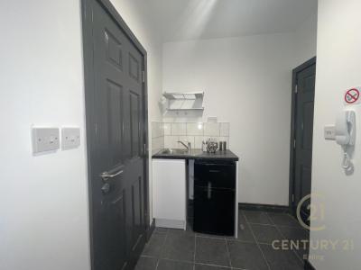 67, Heston Avenue, HOUNSLOW, United Kingdom