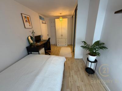 70, Sutton Hall Road, HOUNSLOW, イギリス