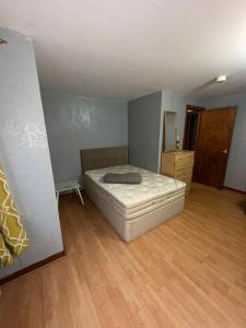 0/2, 27, Firhill Street, Glasgow, United Kingdom