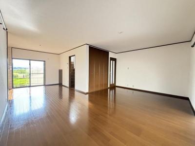 久我本町4-106, 京都市伏見区, Kyoto 612-8492, Japan