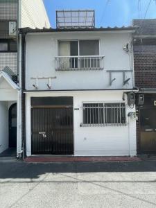 桃谷4丁目, コリアタウン至近路面店舗付3階建, 大阪市生野区, Osaka 544-0034, Japan