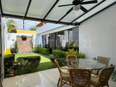 Tio Domingo CDA #30 INT, COL CENTRO AJIJIC, JALISCO 30, Chapala, Jalisco 45920, Mexico