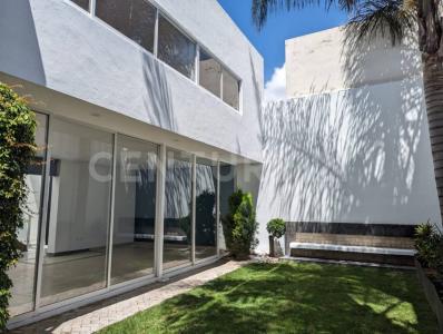 CASA EN RENTA EN PLAZUELAS DE ZEREZOTLA, IDEAL PARA PERSONAS DE 3A EDAD CON ELEVADOR 1, San Pedro Cholula, Puebla 72764, Messico