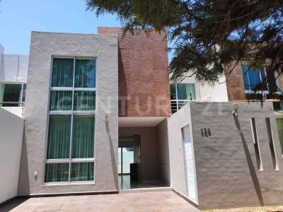 Bosque de Berau 128, Villa De Álvarez, Colima 28978, Mexico