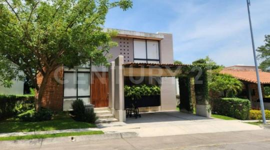 Altozano Jacaranda 152, Cuauhtemoc, Colima 28530, Mexico