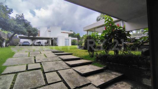 Xochicalco 305, Cuernavaca, Morelos 62260, México