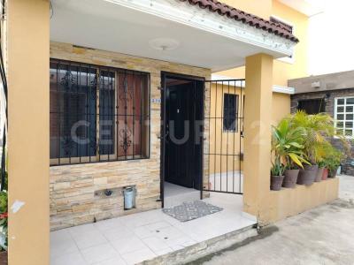 AND. PLAYA LAS GLORIAS 238, Mazatlán, Sinaloa 82128, Messico