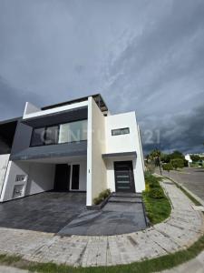 PARQUE MICHOACÁN, LOMAS DE ANGELÓPOLIS III , Ocoyucan, Puebla 72850, Mexico