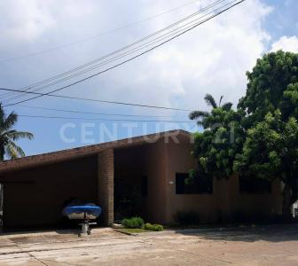 ESMERALDA 348, Tampico, Tamaulipas 89219, Mexico