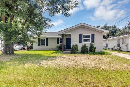 1220 California Street, Lake Charles, Louisiana 70607