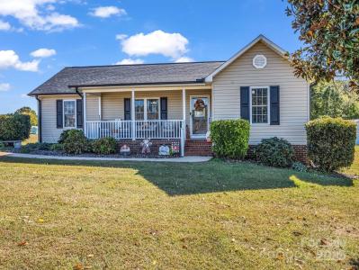 3817 Spike Lane, Vale, NC 28168, USA
