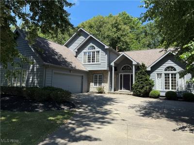 19816 Stoughton Drive, Strongsville, Ohio 44149, Amerika Birleşik Devletleri