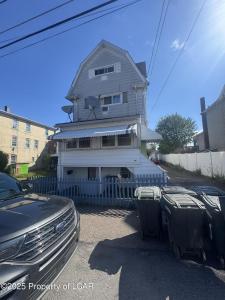 827 N Vine Street, Hazleton, Pennsylvania 18201