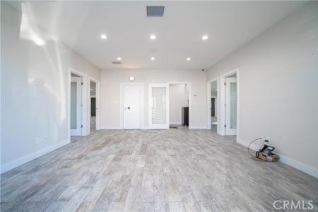 820 W Esther Street, Long Beach, Californie 90813, États-Unis