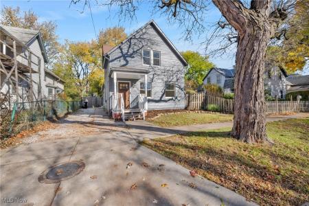 2002 Valentine Avenue, Cleveland, Ohio 44109, USA