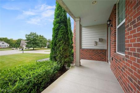 85 Brighton Drive, Aurora, Ohio 44202