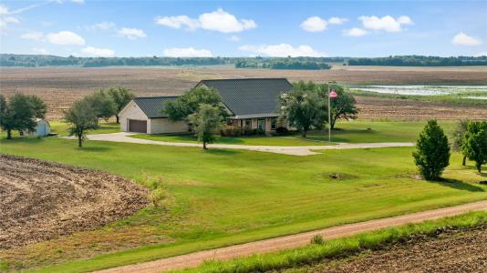 300 Pr 14030, Blossom, Texas 75416