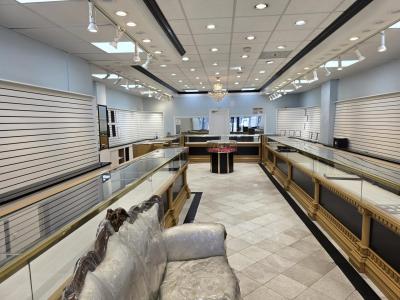 2651 W Devon Avenue, Chicago, Illinois 60659