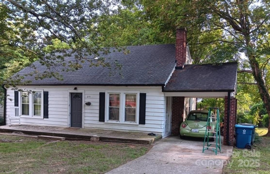 215 W 10th Street W, Salisbury, צפון קרוליינה 28144, ארצות הברית של אמריקה