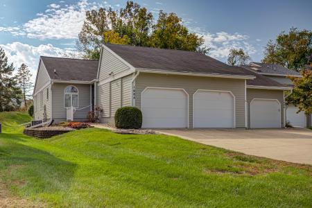 1604 Stone Brooke Road, Ames, איווה 50010, ארצות הברית של אמריקה 