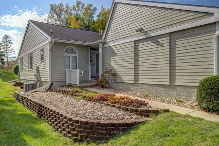 1604 Stone Brooke Road, Ames, איווה 50010, ארצות הברית של אמריקה 