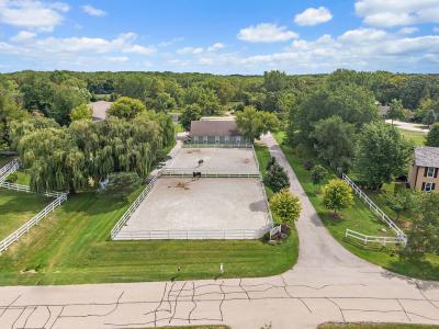 14314 Towne Trail, Green Oaks, Illinois 60048